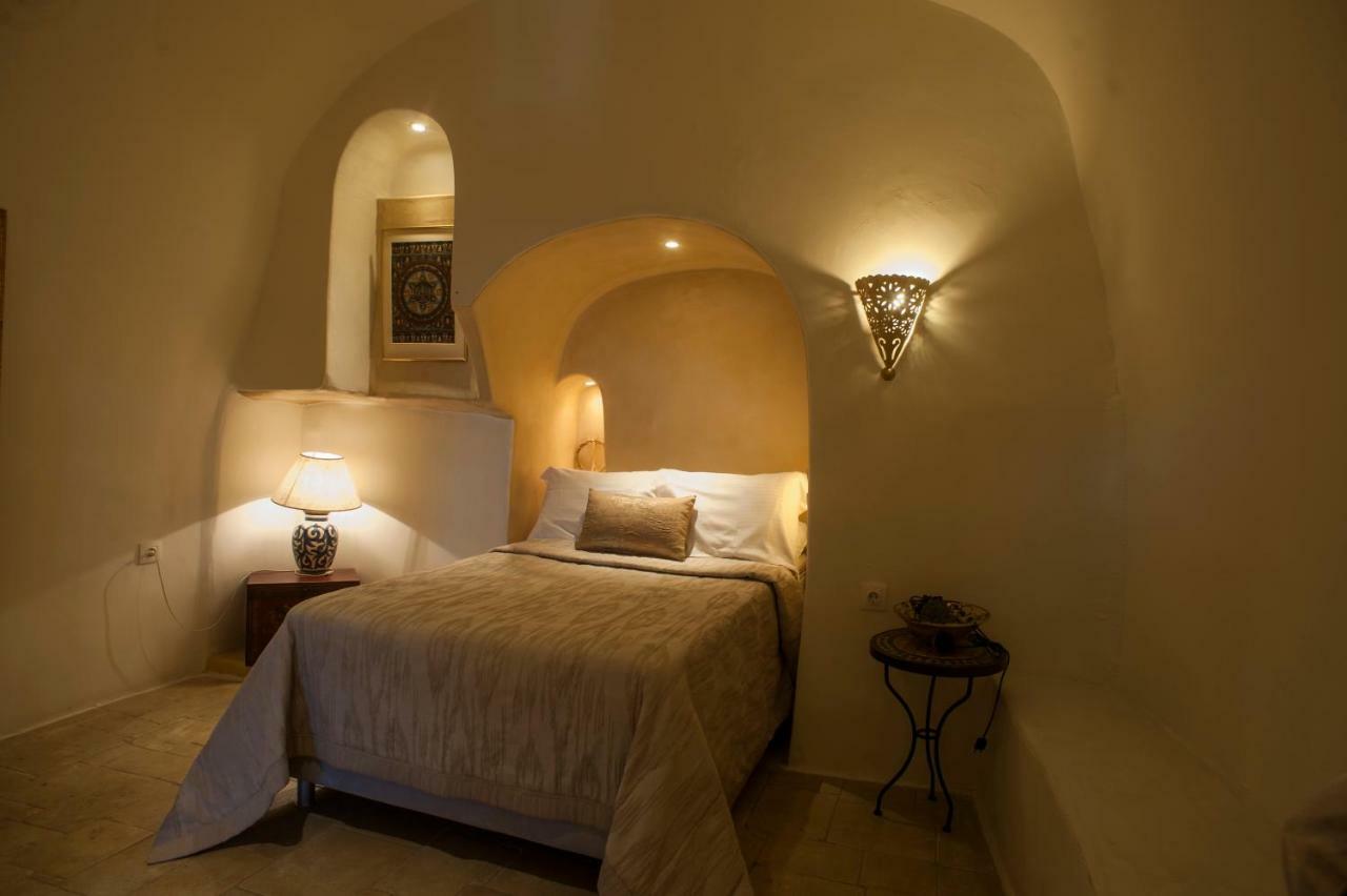 Aparthotel Heliophos Boutique Caves Ia Exterior foto
