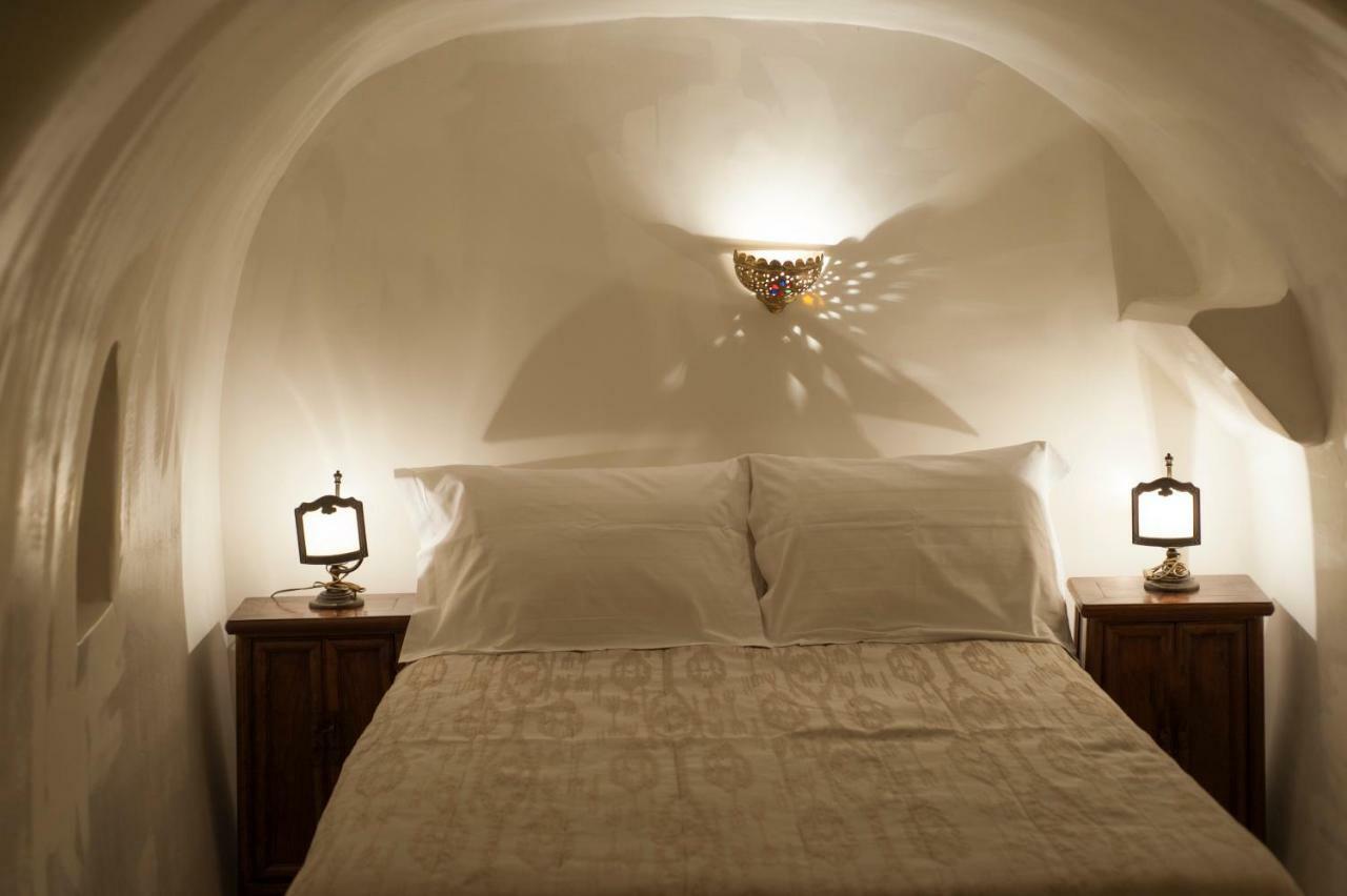 Aparthotel Heliophos Boutique Caves Ia Exterior foto